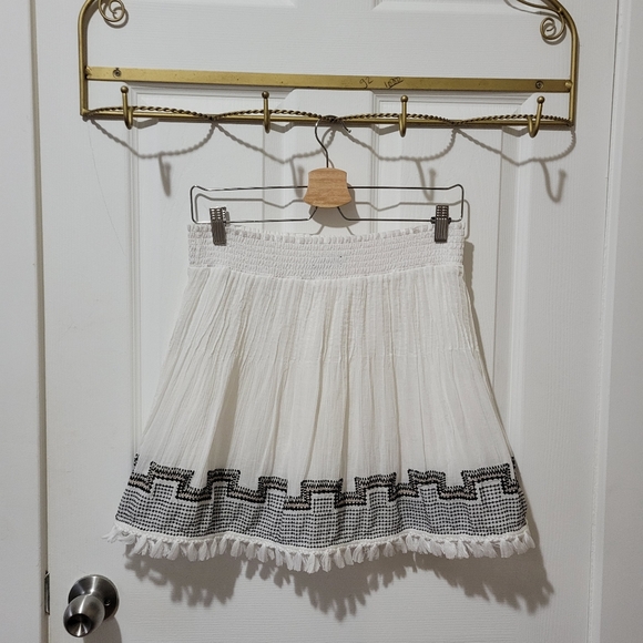 J. Crew white a-line tassel embroidered geometric mini skirt small - Picture 3 of 9